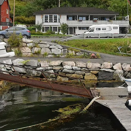 8 Person In Åfarnes